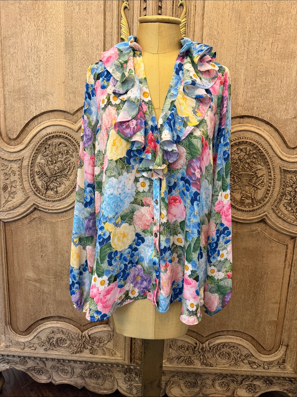 Show Me Your MuMu Suki Ruffle Blouse in Flower Shop Size Small.